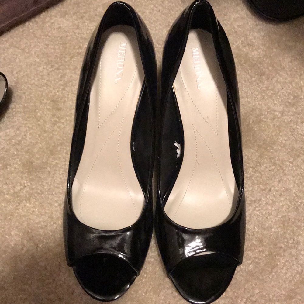 Black Open Toed Wedges